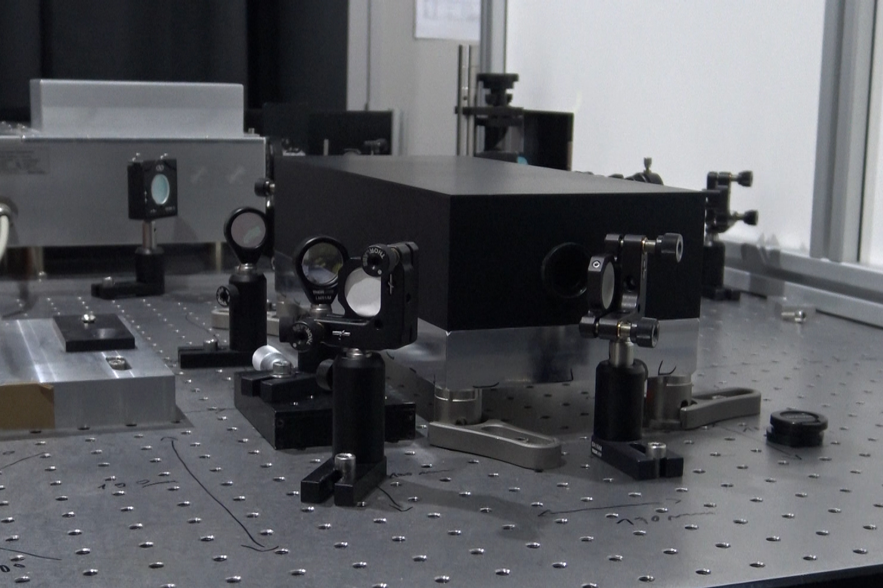ALPhANOV et Cailabs signent un partenariat pour développer les procédés laser ultra-brefs grâce à la mise en forme de faisceaux